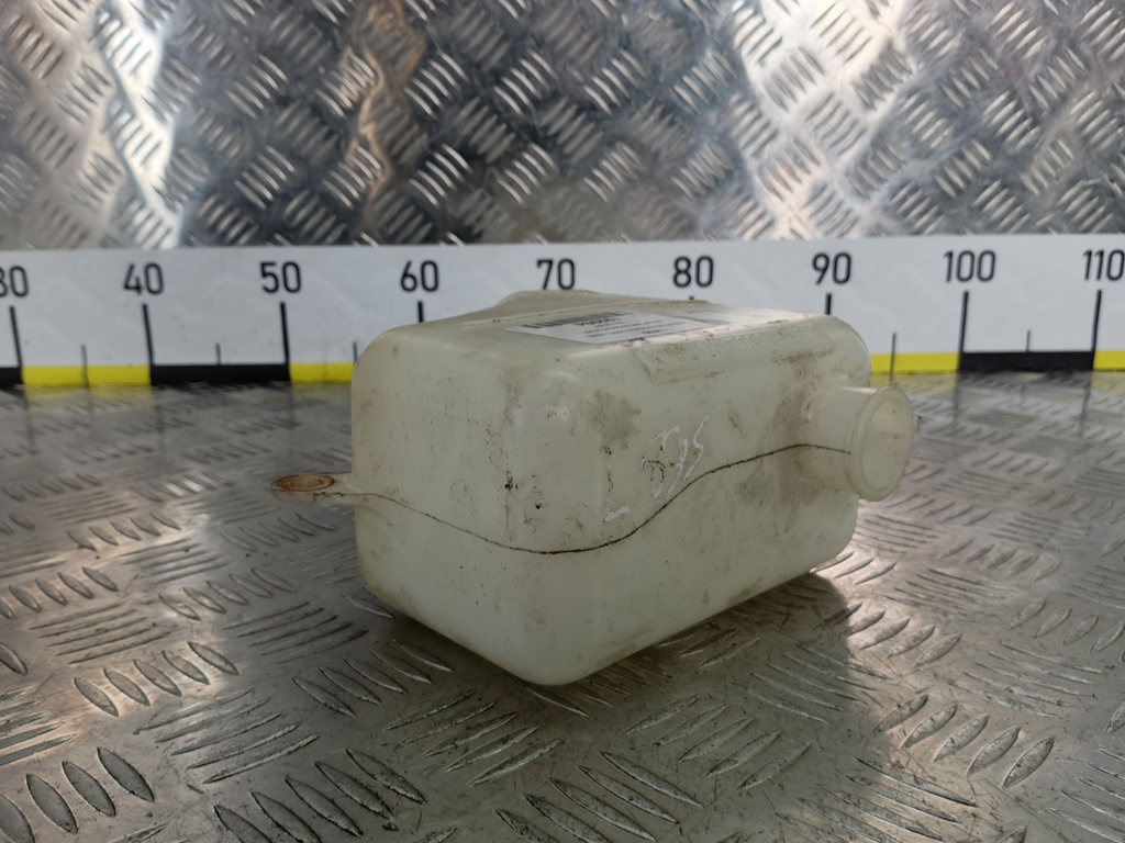 бачок расширительный SUZUKI Grand Vitara 2.0 4WD MT (140 л.с.)Grand Vitara  II (2005—2008) Внедорожник 1793165J00, 750 рублей, Москва