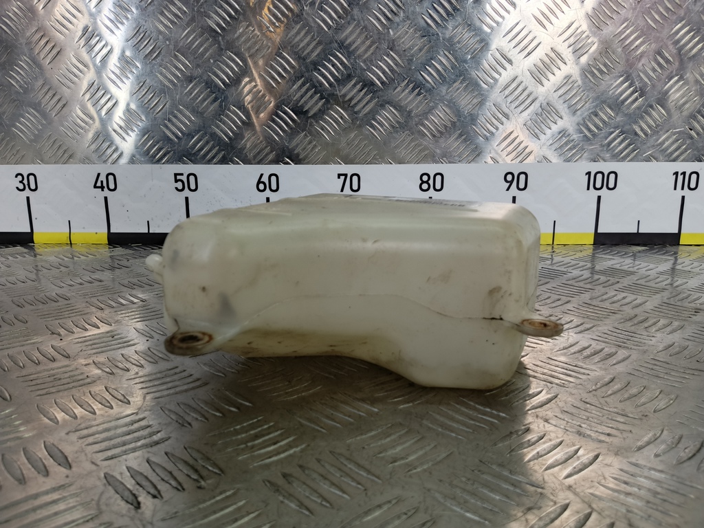 бачок расширительный SUZUKI Grand Vitara 2.0 4WD MT (140 л.с.)Grand Vitara  II (2005—2008) Внедорожник 1793165J00, 750 рублей, Москва