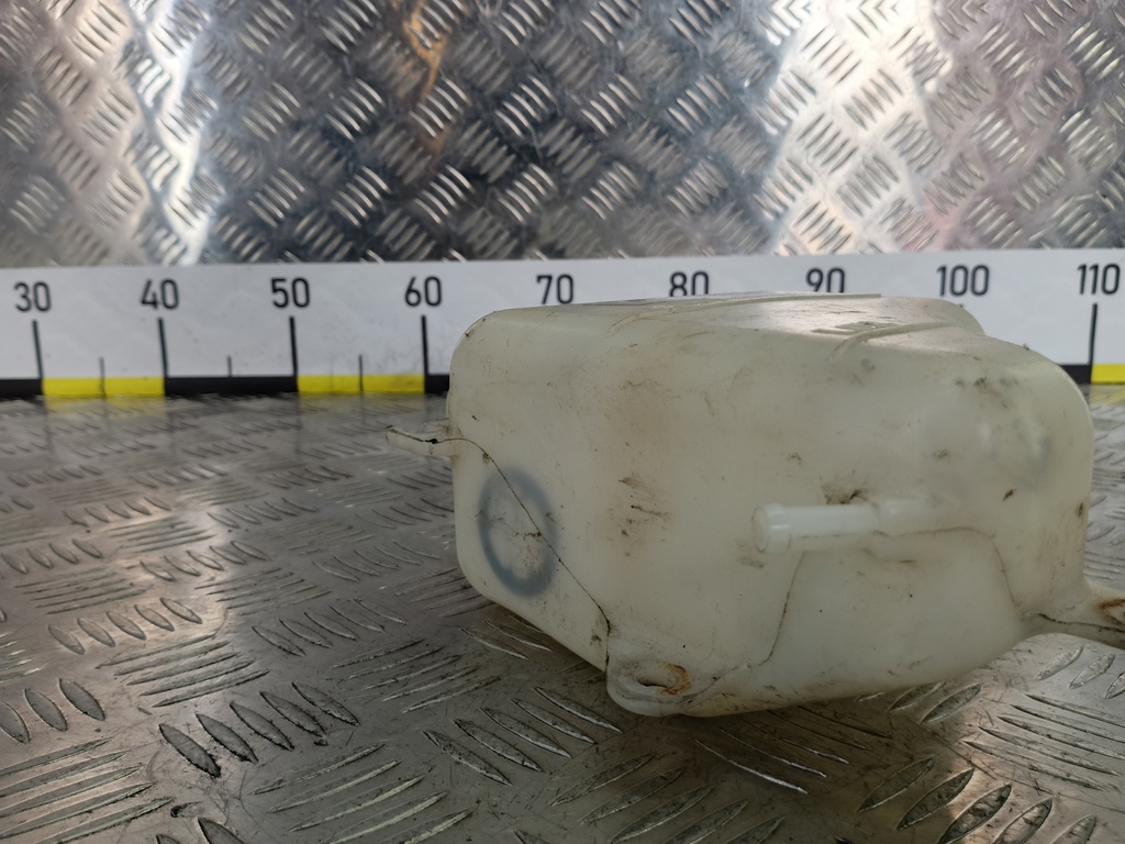 бачок расширительный SUZUKI Grand Vitara 2.0 4WD MT (140 л.с.)Grand Vitara  II (2005—2008) Внедорожник 1793165J00, 750 рублей, Москва