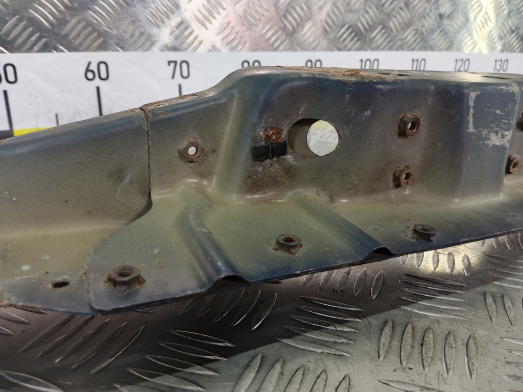 панель (телевизор) SUZUKI Grand Vitara 2.0 4WD MT (140 л.с.)Grand Vitara  II (2005—2008) Внедорожник 5823065J00, 1320 рублей, Москва