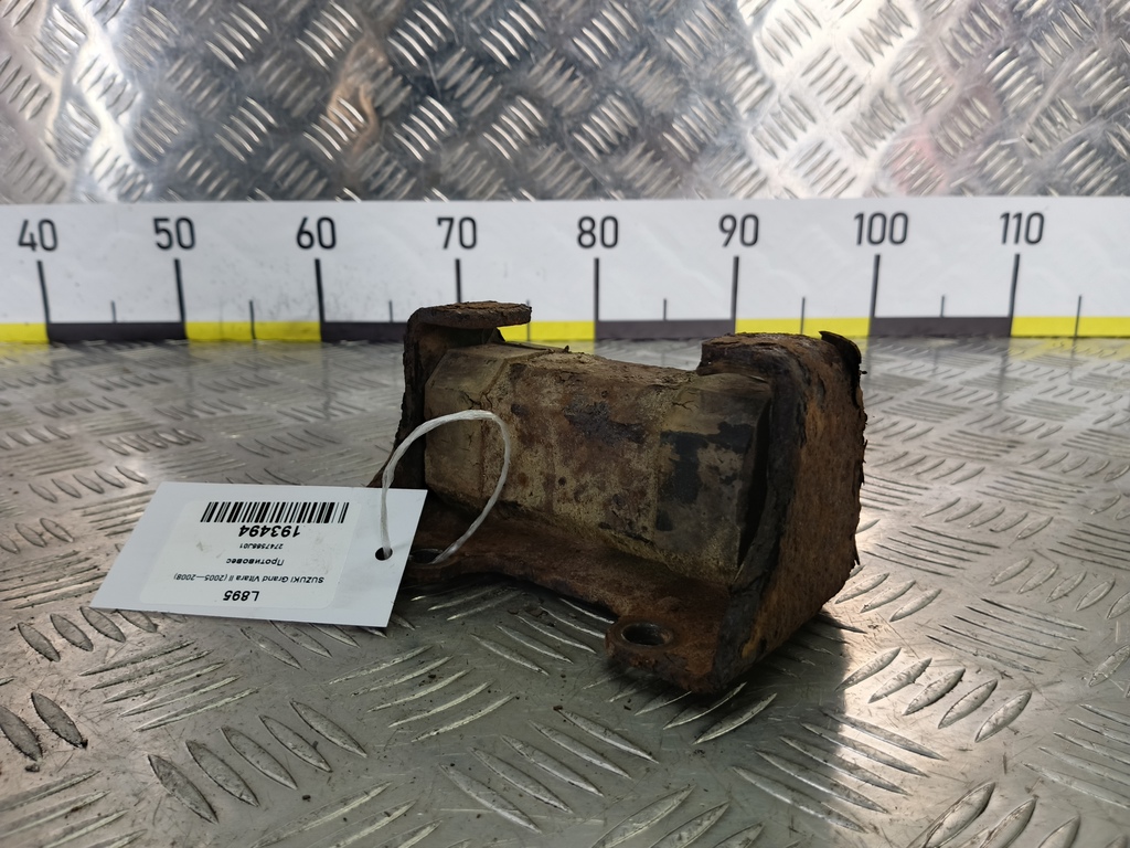 демпфер редуктора SUZUKI Grand Vitara 2.0 4WD MT (140 л.с.)Grand Vitara  II (2005—2008) Внедорожник 2747566J01, 630 рублей, Москва