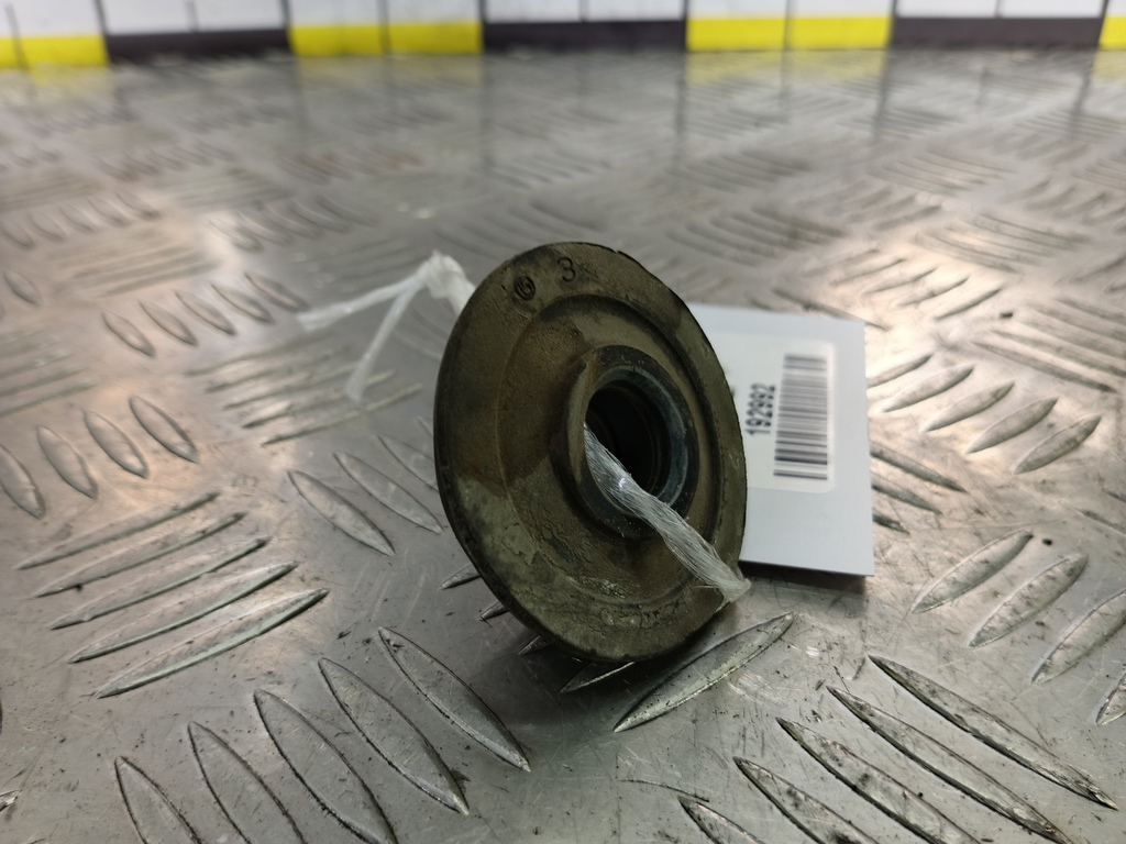 подушка радиатора SUZUKI Grand Vitara 2.0 4WD MT (140 л.с.)Grand Vitara  II (2005—2008) Внедорожник 1781354G01, 520 рублей, Москва