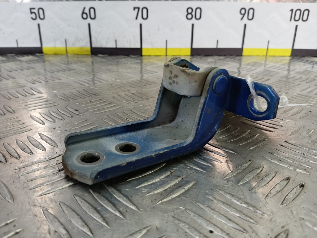 петля двери SUZUKI Grand Vitara 2.0 4WD MT (140 л.с.)Grand Vitara  II (2005—2008) Внедорожник 6932065J00, 520 рублей, Москва