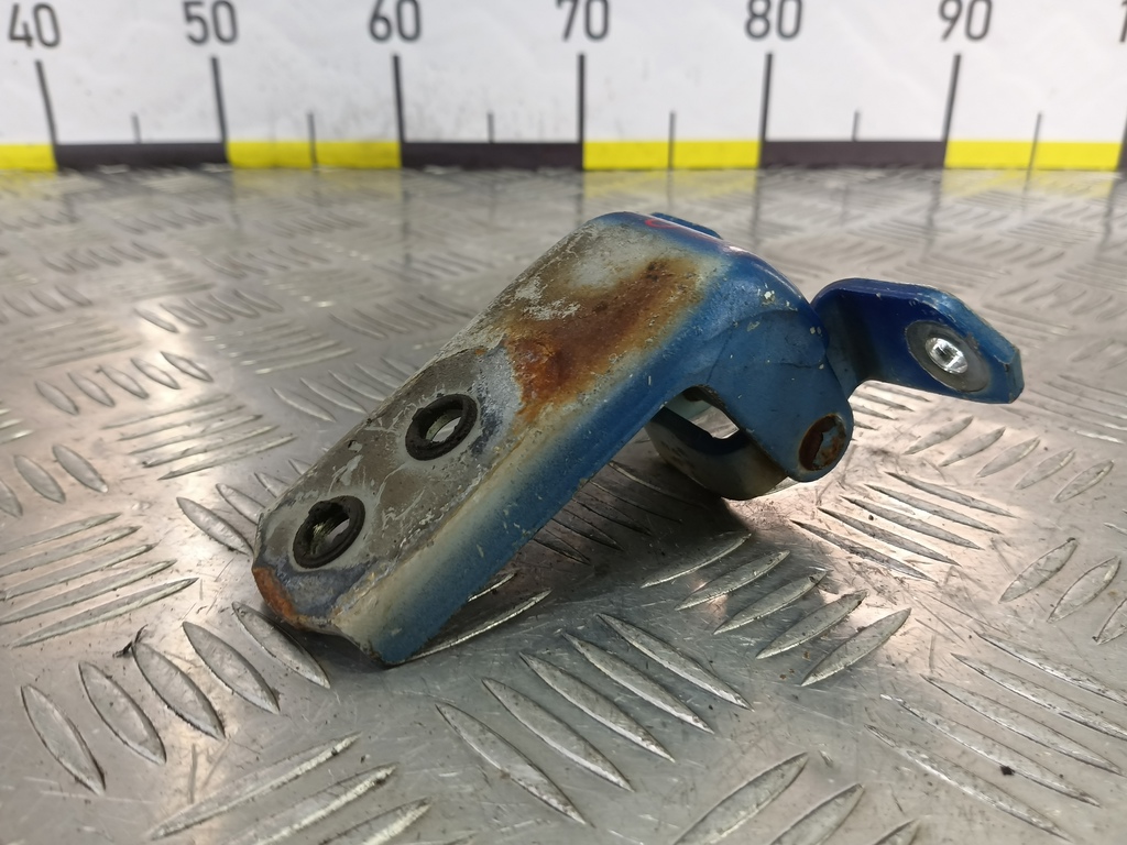 петля двери SUZUKI Grand Vitara 2.0 4WD MT (140 л.с.)Grand Vitara  II (2005—2008) Внедорожник 6932065J00, 520 рублей, Москва