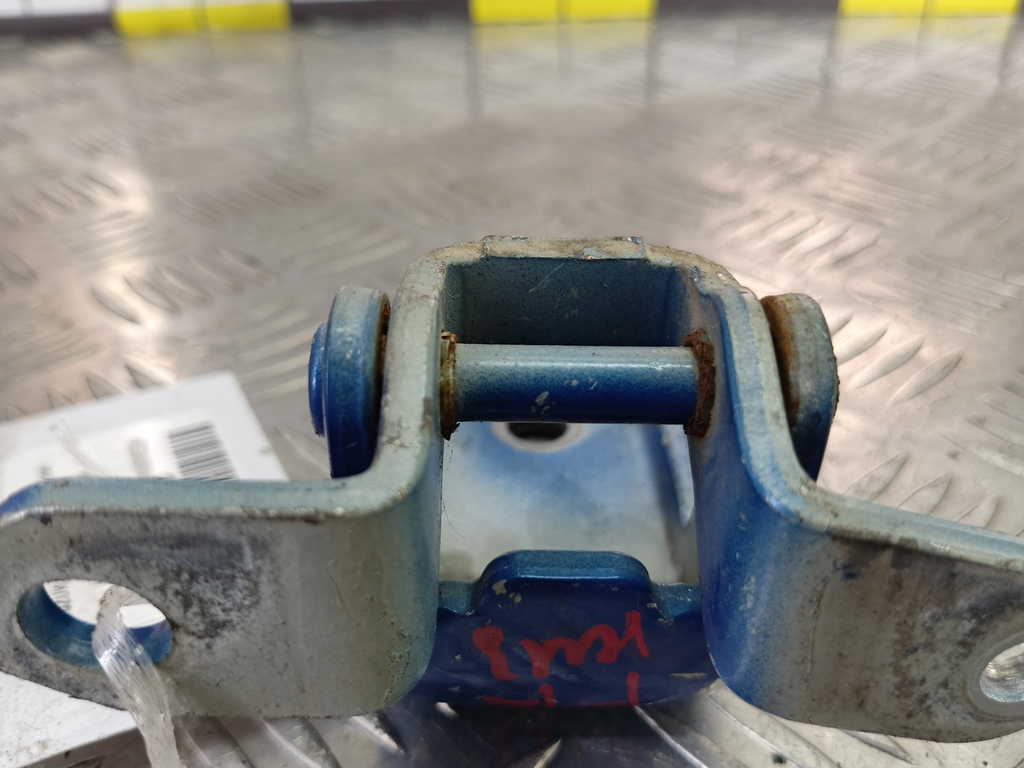 петля двери SUZUKI Grand Vitara 2.0 4WD MT (140 л.с.)Grand Vitara  II (2005—2008) Внедорожник 6932065J00, 520 рублей, Москва