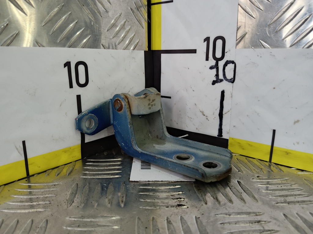 петля двери SUZUKI Grand Vitara 2.0 4WD MT (140 л.с.)Grand Vitara  II (2005—2008) Внедорожник 6932065J00, 520 рублей, Москва