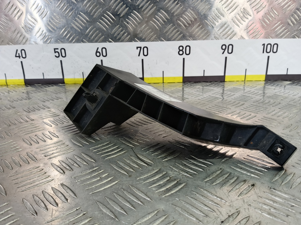 кронштейн бампера SUZUKI Grand Vitara 2.0 4WD MT (140 л.с.)Grand Vitara  II (2005—2008) Внедорожник 7183565J00, 1440 рублей, Москва