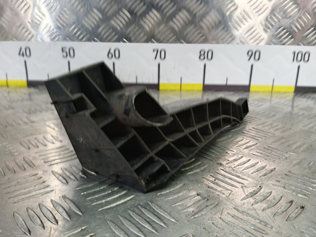 кронштейн бампера SUZUKI Grand Vitara 2.0 4WD MT (140 л.с.)Grand Vitara  II (2005—2008) Внедорожник 7183565J00, 1440 рублей, Москва