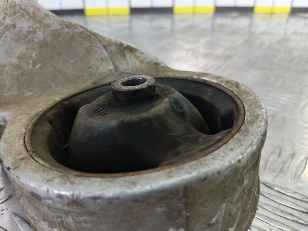 подушка двигателя (опора двс) Hyundai SANTA FE  2193026300, 2820 рублей, Москва