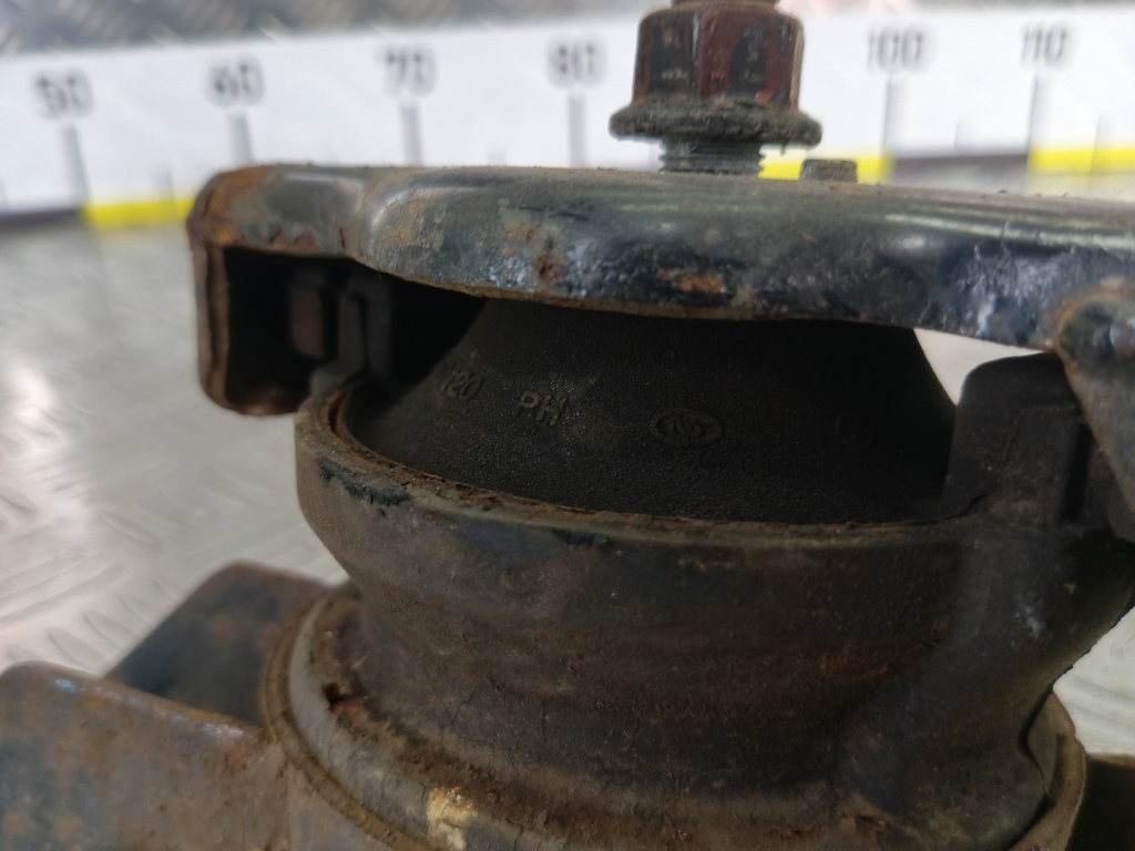 подушка двигателя (опора двс) Hyundai GETZ 1.1 MT (66 л.с.)Getz  I рестайлинг (2005—2011) Хетчбэк 218101C120, 1780 рублей, Москва