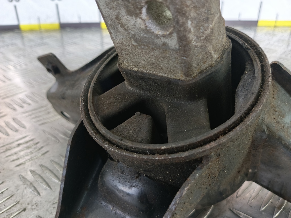 подушка двигателя (опора двс) Kia Ceed  218302H100, 2130 рублей, Москва