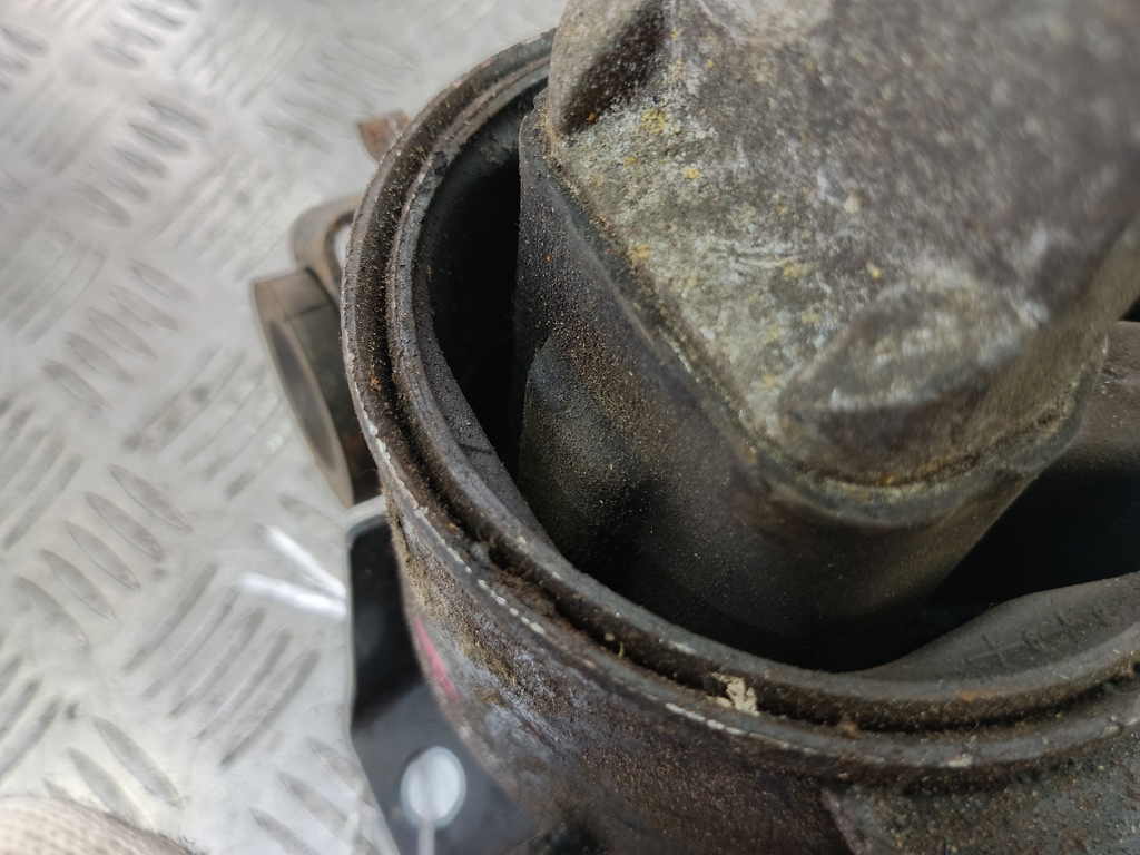 подушка двигателя (опора двс) Kia Ceed  218302H100, 2130 рублей, Москва