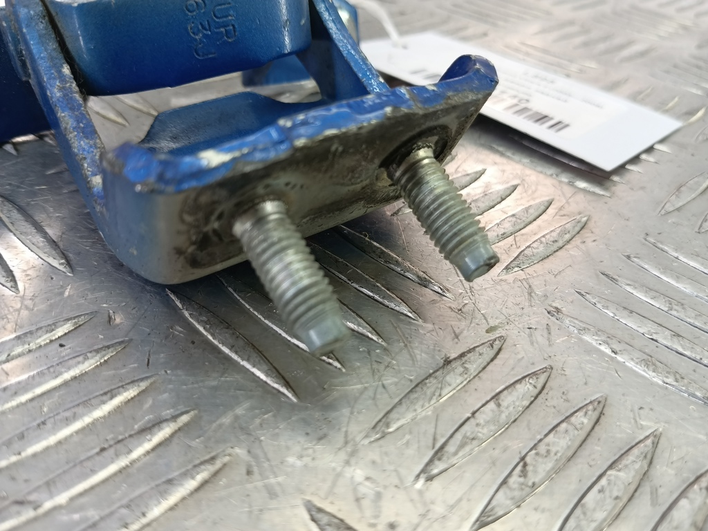 петля двери SUZUKI Grand Vitara 2.0 4WD MT (140 л.с.)Grand Vitara  II (2005—2008) Внедорожник 6941063J00, 520 рублей, Москва