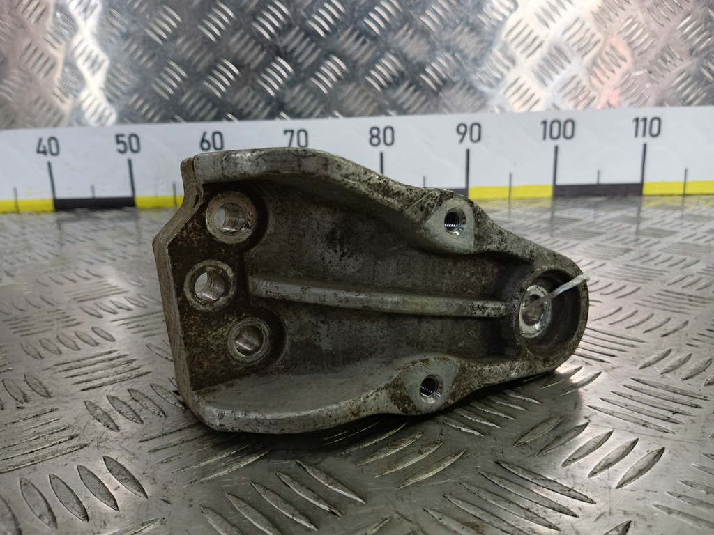 кронштейн двигателя (двс) Hyundai GETZ 1.1 MT (66 л.с.)Getz  I рестайлинг (2005—2011) Хетчбэк 2161002842, 980 рублей, Москва