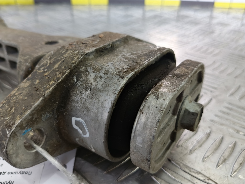 подушка двигателя (опора двс) Hyundai I20 1.3 MT (78 л.с.)i20  I (2008—2012) Хетчбэк 219501J000, 1780 рублей, Москва