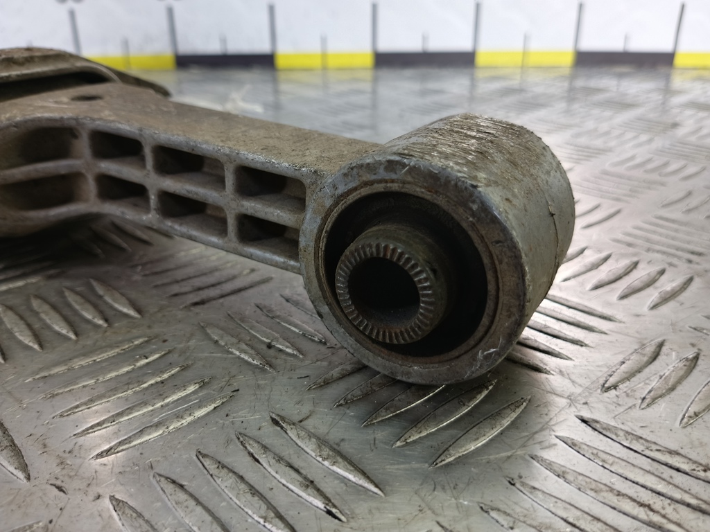 подушка двигателя (опора двс) Hyundai I20 1.3 MT (78 л.с.)i20  I (2008—2012) Хетчбэк 219501J000, 1780 рублей, Москва