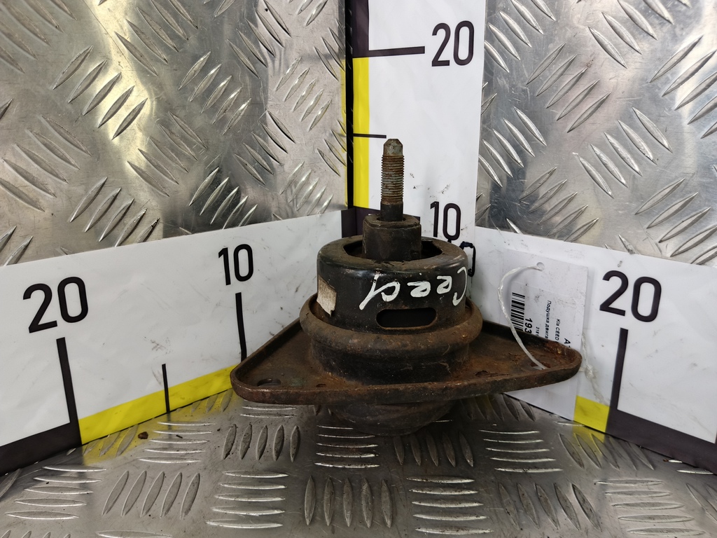 подушка двигателя (опора двс) Kia Ceed  218101H300, 860 рублей, Москва