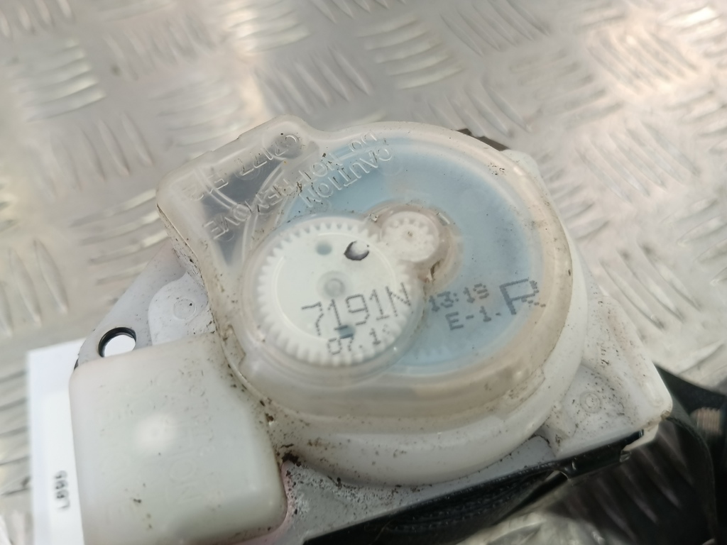 ремень безопасности SUZUKI Grand Vitara 2.0 4WD MT (140 л.с.)Grand Vitara  II (2005—2008) Внедорожник 8490465J115PK, 630 рублей, Москва