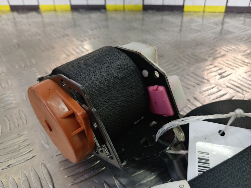 ремень безопасности SUZUKI Grand Vitara 2.0 4WD MT (140 л.с.)Grand Vitara  II (2005—2008) Внедорожник 8490465J115PK, 630 рублей, Москва