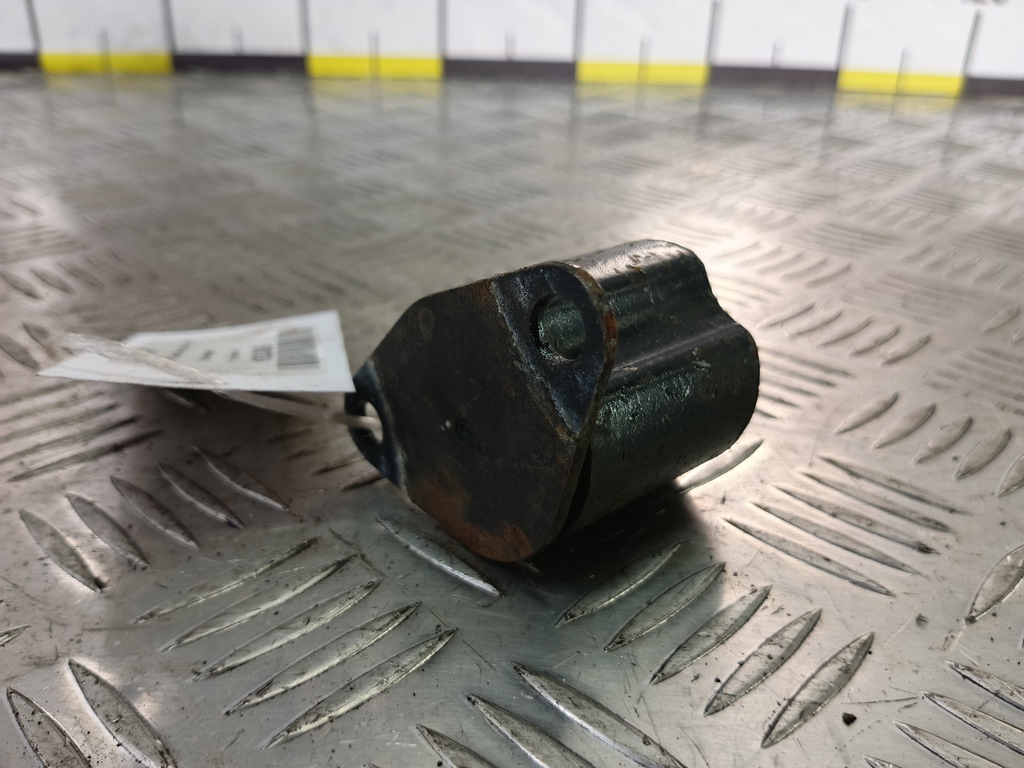 демпфер двигателя Hyundai GETZ 1.1 MT (66 л.с.)Getz  I рестайлинг (2005—2011) Хетчбэк 218181C100, 1780 рублей, Москва