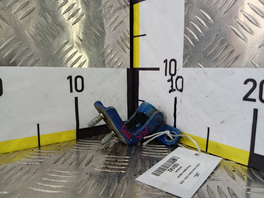 петля двери SUZUKI Grand Vitara 2.0 4WD MT (140 л.с.)Grand Vitara  II (2005—2008) Внедорожник 6943063J00, 520 рублей, Москва