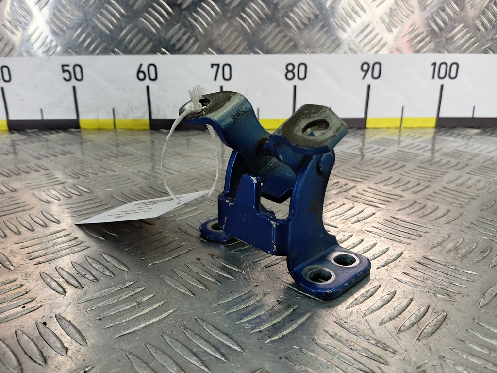 петля крышки багажника SUZUKI Grand Vitara 2.0 4WD MT (140 л.с.)Grand Vitara  II (2005—2008) Внедорожник 6951065J00, 630 рублей, Москва