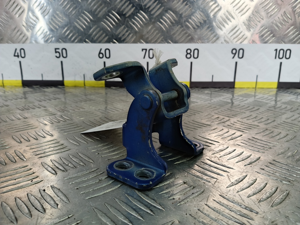 петля крышки багажника SUZUKI Grand Vitara 2.0 4WD MT (140 л.с.)Grand Vitara  II (2005—2008) Внедорожник 6951065J00, 630 рублей, Москва