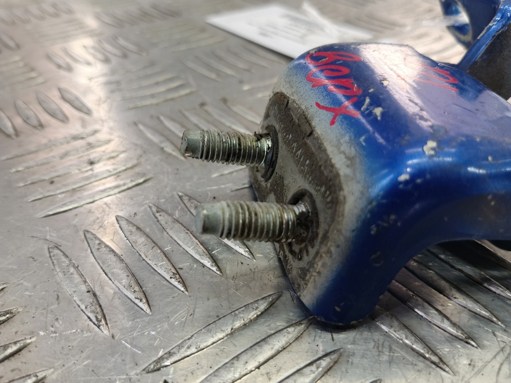 петля двери SUZUKI Grand Vitara 2.0 4WD MT (140 л.с.)Grand Vitara  II (2005—2008) Внедорожник 6942063J00, 630 рублей, Москва