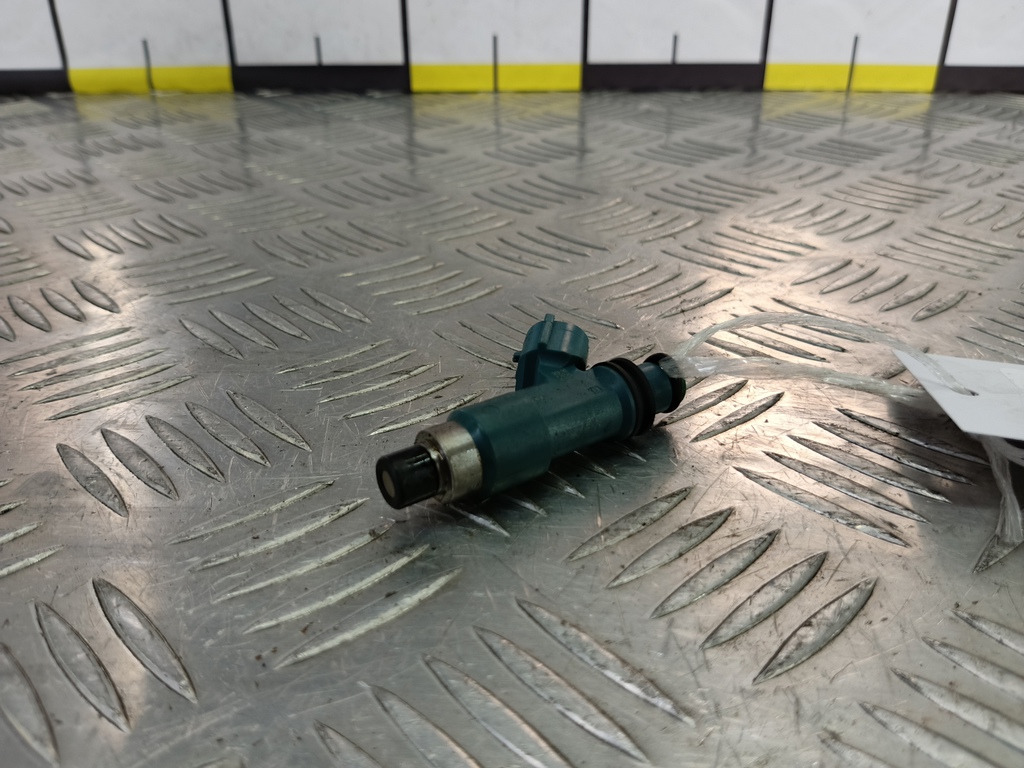 форсунка топливная SUZUKI Grand Vitara 2.0 4WD MT (140 л.с.)Grand Vitara  II (2005—2008) Внедорожник 1571065J00, 750 рублей, Москва