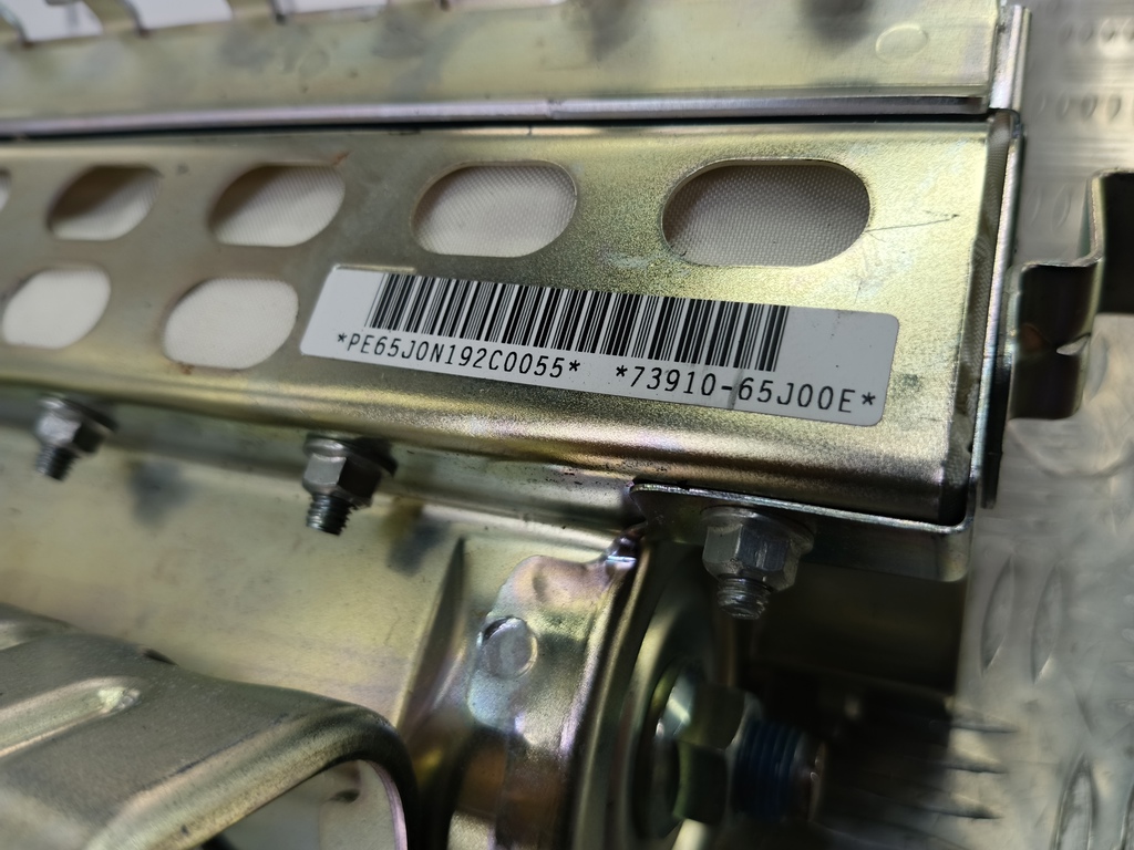 подушка безопасности пассажира SUZUKI Grand Vitara 2.0 4WD MT (140 л.с.)Grand Vitara  II (2005—2008) Внедорожник 7391065J00ZCA, 1320 рублей, Москва