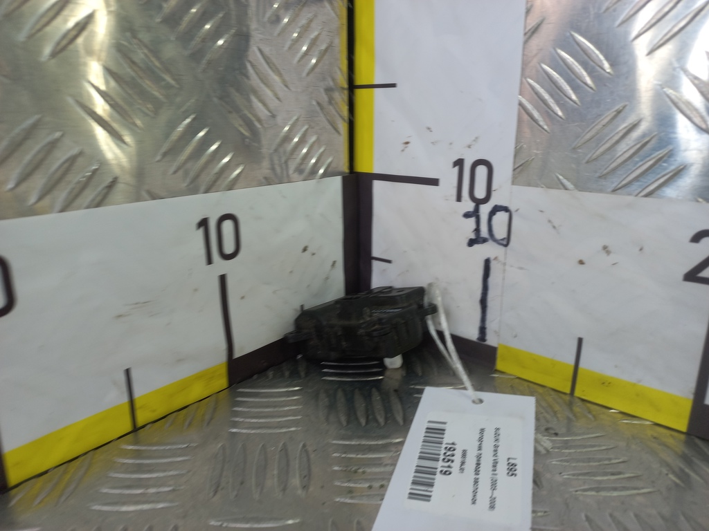 моторчик заслонки отопителя SUZUKI Grand Vitara 2.0 4WD MT (140 л.с.)Grand Vitara  II (2005—2008) Внедорожник 95651-64J01, 2700 рублей, Москва