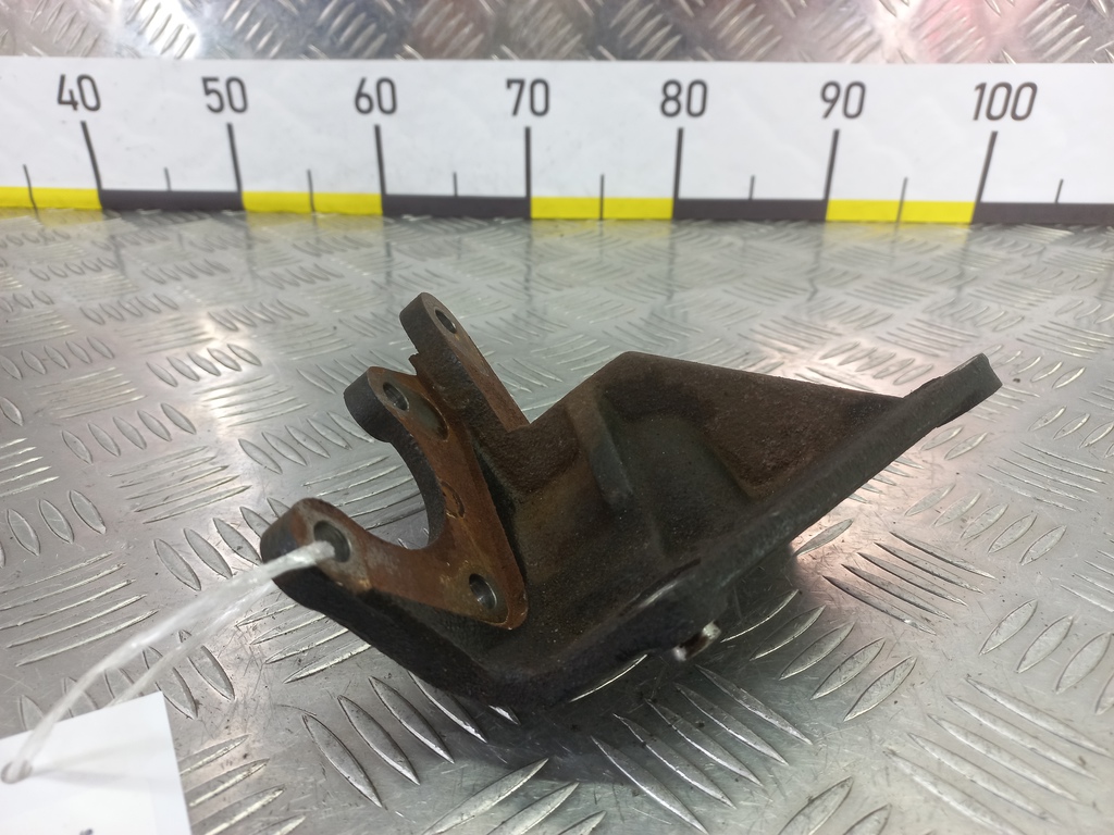 кронштейн гур SUZUKI Grand Vitara 2.0 4WD MT (140 л.с.)Grand Vitara  II (2005—2008) Внедорожник 4912065J00, 520 рублей, Москва