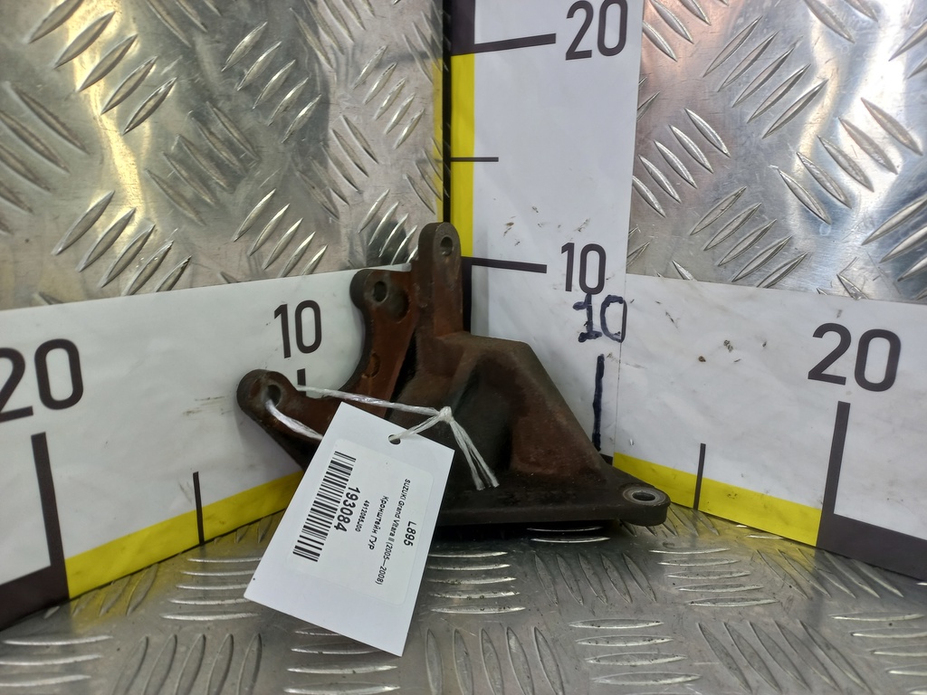 кронштейн гур SUZUKI Grand Vitara 2.0 4WD MT (140 л.с.)Grand Vitara  II (2005—2008) Внедорожник 4912065J00, 520 рублей, Москва