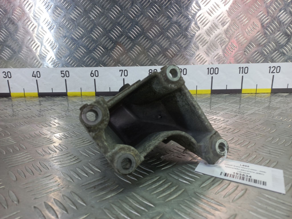 кронштейн двигателя (двс) SUZUKI Grand Vitara 2.0 4WD MT (140 л.с.)Grand Vitara  II (2005—2008) Внедорожник 1164165J00, 630 рублей, Москва