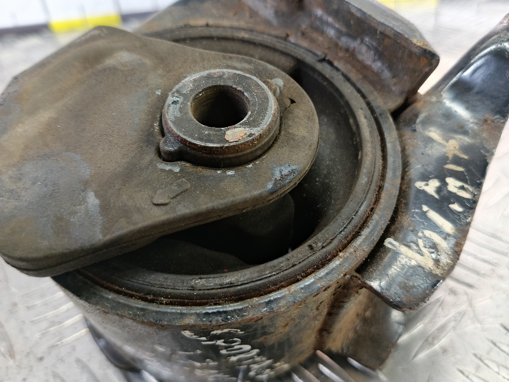 подушка двигателя (опора двс) Kia SPORTAGE  218302E400, 750 рублей, Москва