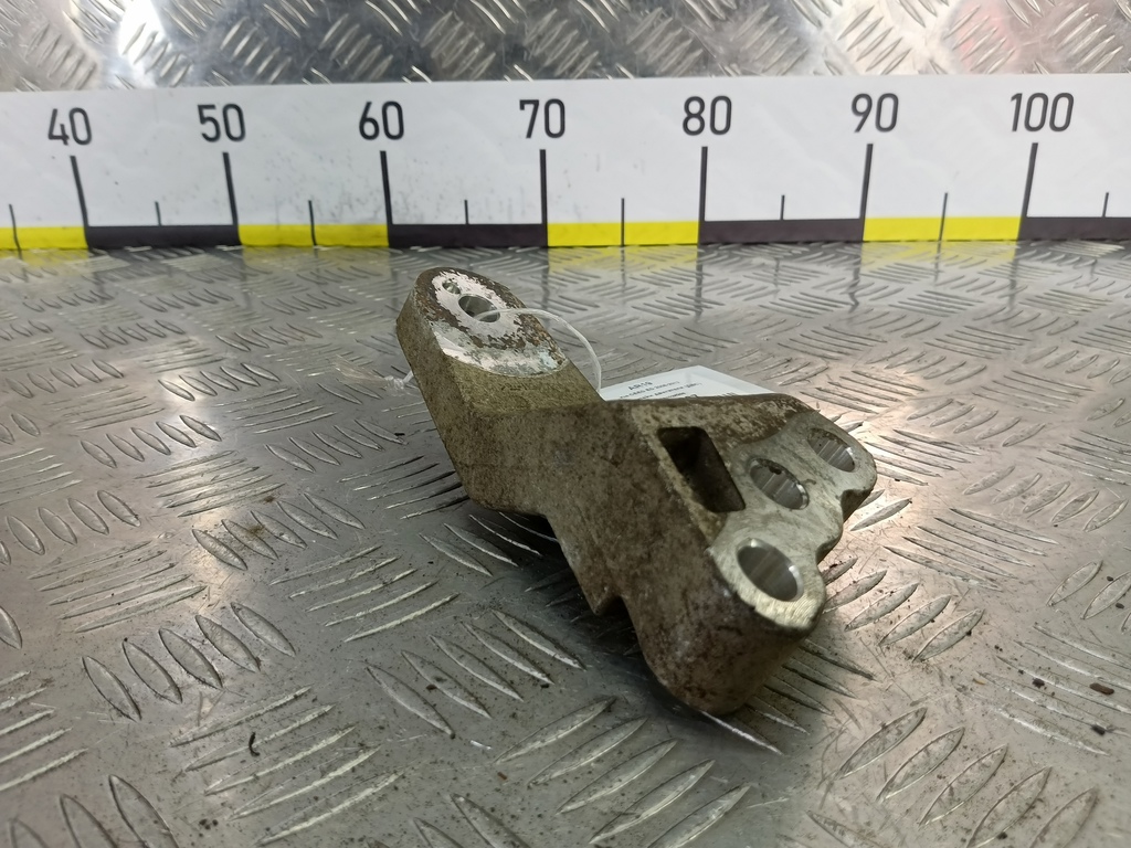 кронштейн двигателя (двс) Kia Ceed  218152H200, 520 рублей, Москва