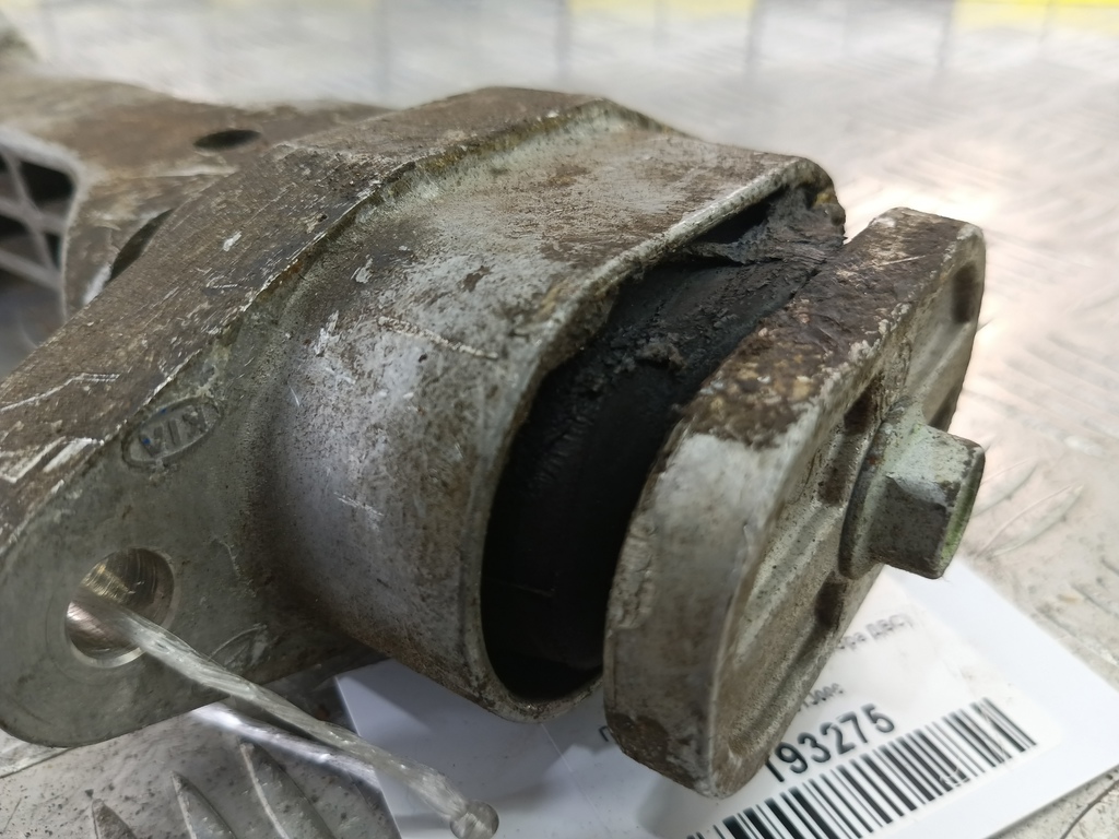подушка двигателя (опора двс) Hyundai I20 1.3 MT (78 л.с.)i20  I (2008—2012) Хетчбэк 219501J000, 1780 рублей, Москва