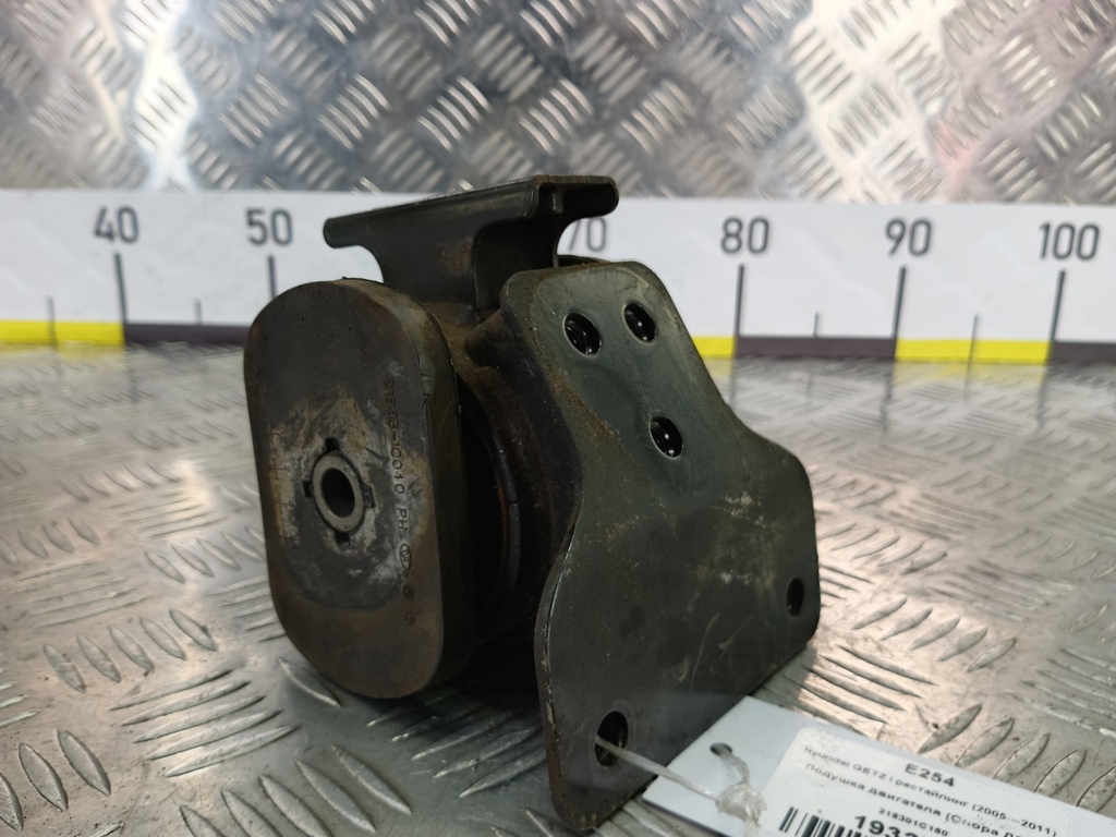 подушка двигателя (опора двс) Hyundai GETZ 1.1 MT (66 л.с.)Getz  I рестайлинг (2005—2011) Хетчбэк 218301C160, 630 рублей, Москва