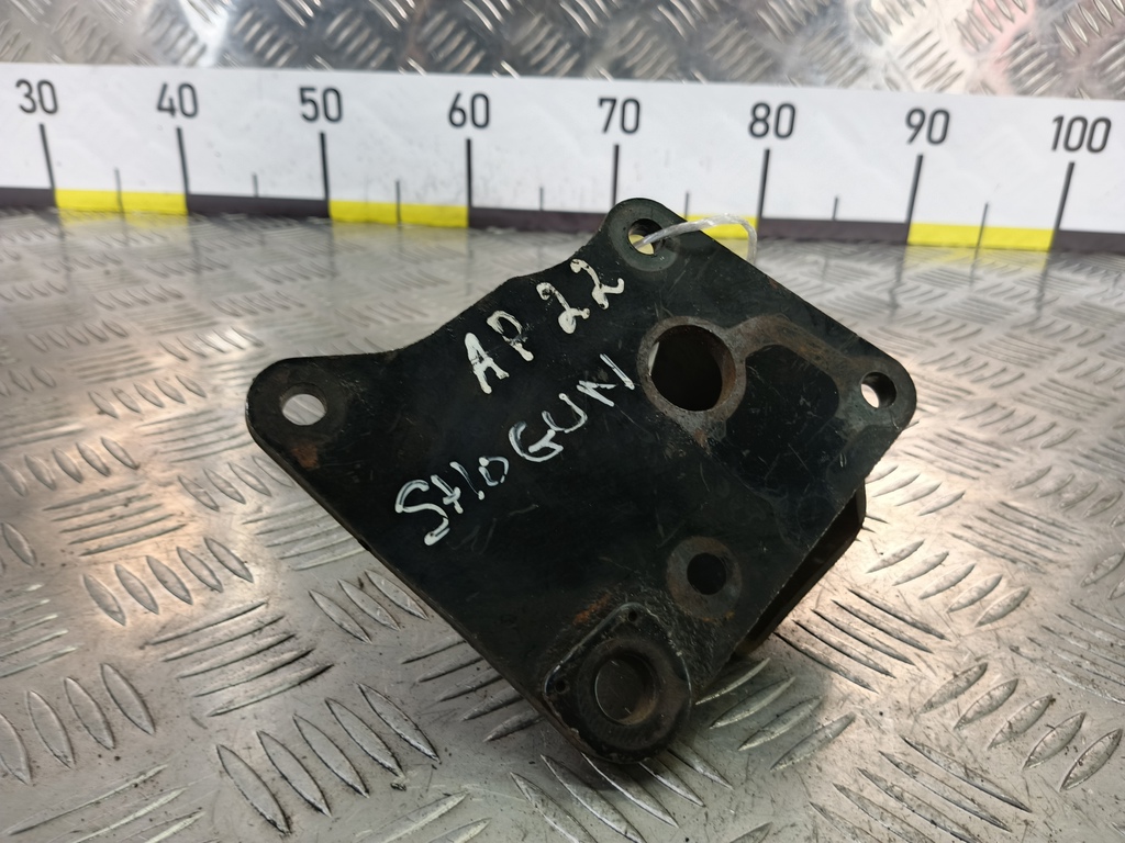 кронштейн двигателя (двс) MITSUBISHI PAJERO SPORT  MD367189, 630 рублей, Москва