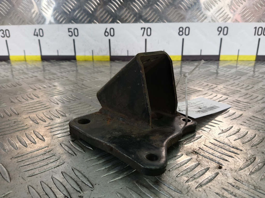 кронштейн двигателя (двс) MITSUBISHI PAJERO SPORT  MD367189, 630 рублей, Москва