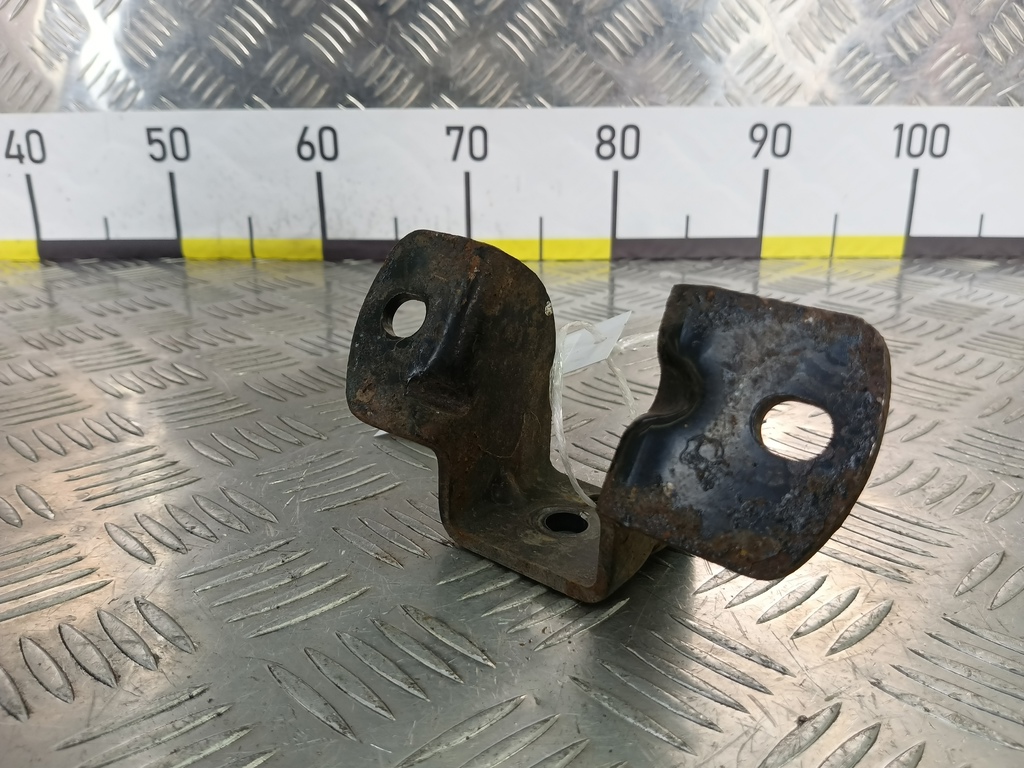 кронштейн двигателя (двс) SUZUKI JIMNY  1166180A00, 1090 рублей, Москва