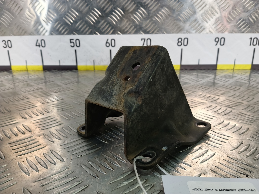кронштейн двигателя (двс) SUZUKI JIMNY  1164180A00, 860 рублей, Москва