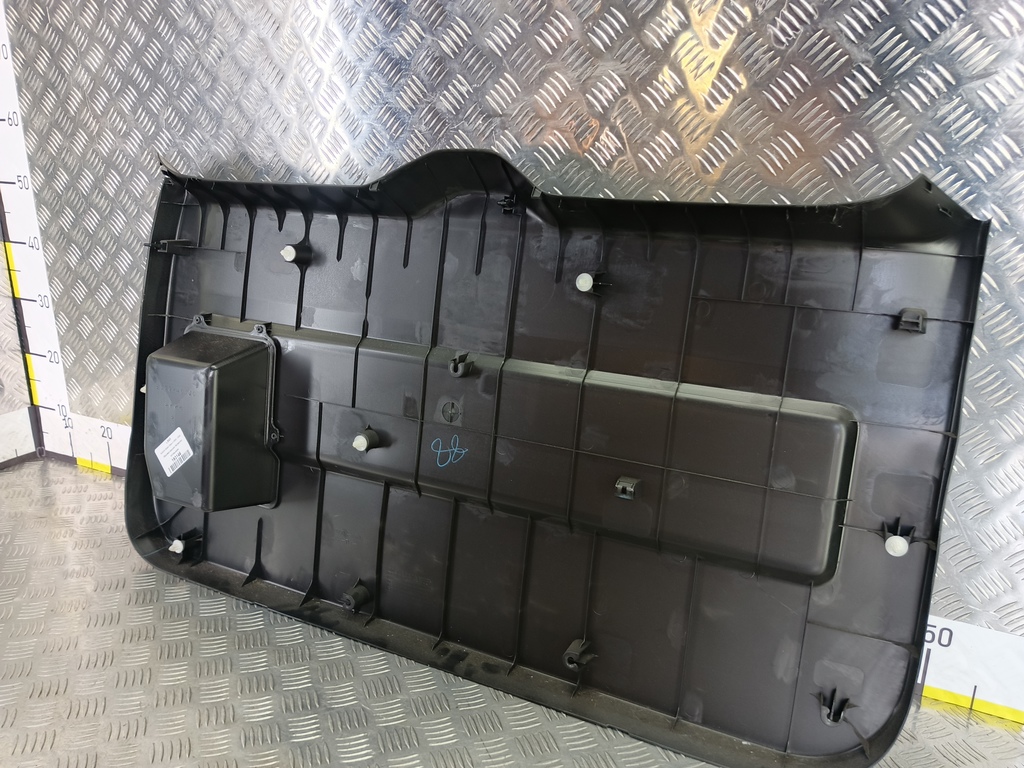 обшивка крышки багажника SUZUKI Grand Vitara 2.0 4WD MT (140 л.с.)Grand Vitara  II (2005—2008) Внедорожник 8377065J005PK, 6730 рублей, Москва