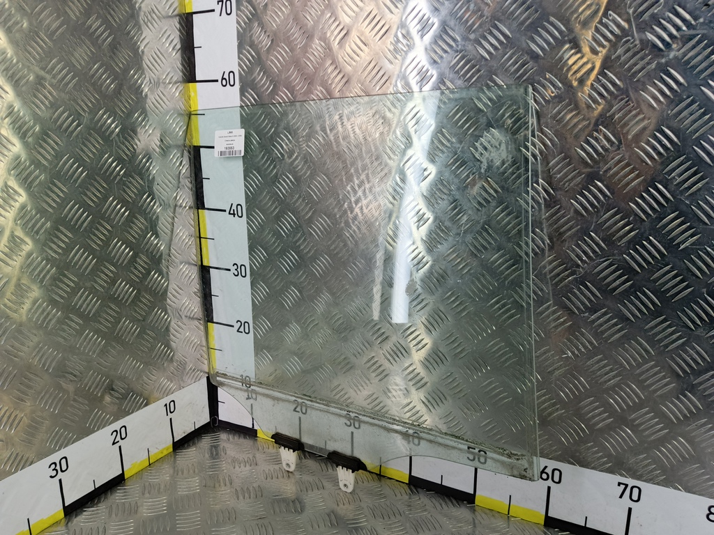 стекло двери SUZUKI Grand Vitara 2.0 4WD MT (140 л.с.)Grand Vitara  II (2005—2008) Внедорожник 8450365J00, 630 рублей, Москва