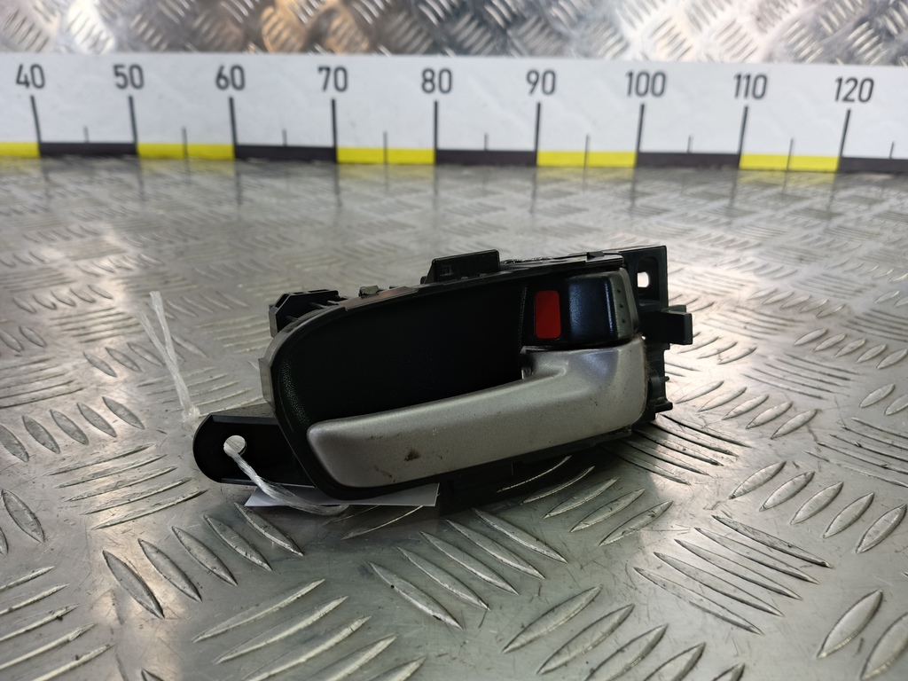 ручка двери внутренняя SUZUKI Grand Vitara 2.0 4WD MT (140 л.с.)Grand Vitara  II (2005—2008) Внедорожник 8311065J10BWJ, 630 рублей, Москва