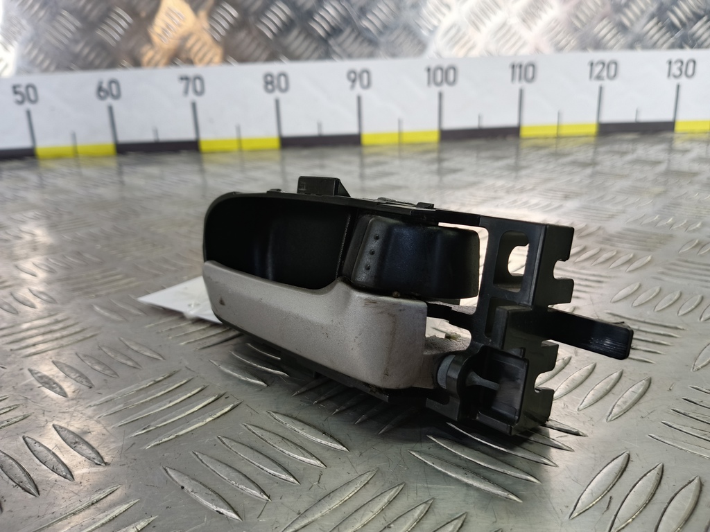 ручка двери внутренняя SUZUKI Grand Vitara 2.0 4WD MT (140 л.с.)Grand Vitara  II (2005—2008) Внедорожник 8311065J10BWJ, 630 рублей, Москва