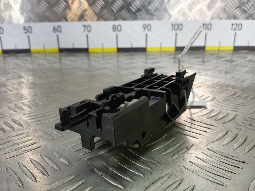 ручка двери внутренняя SUZUKI Grand Vitara 2.0 4WD MT (140 л.с.)Grand Vitara  II (2005—2008) Внедорожник 8311065J10BWJ, 630 рублей, Москва