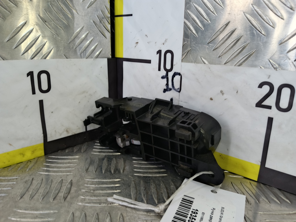 ручка двери внутренняя SUZUKI Grand Vitara 2.0 4WD MT (140 л.с.)Grand Vitara  II (2005—2008) Внедорожник 8311065J10BWJ, 630 рублей, Москва