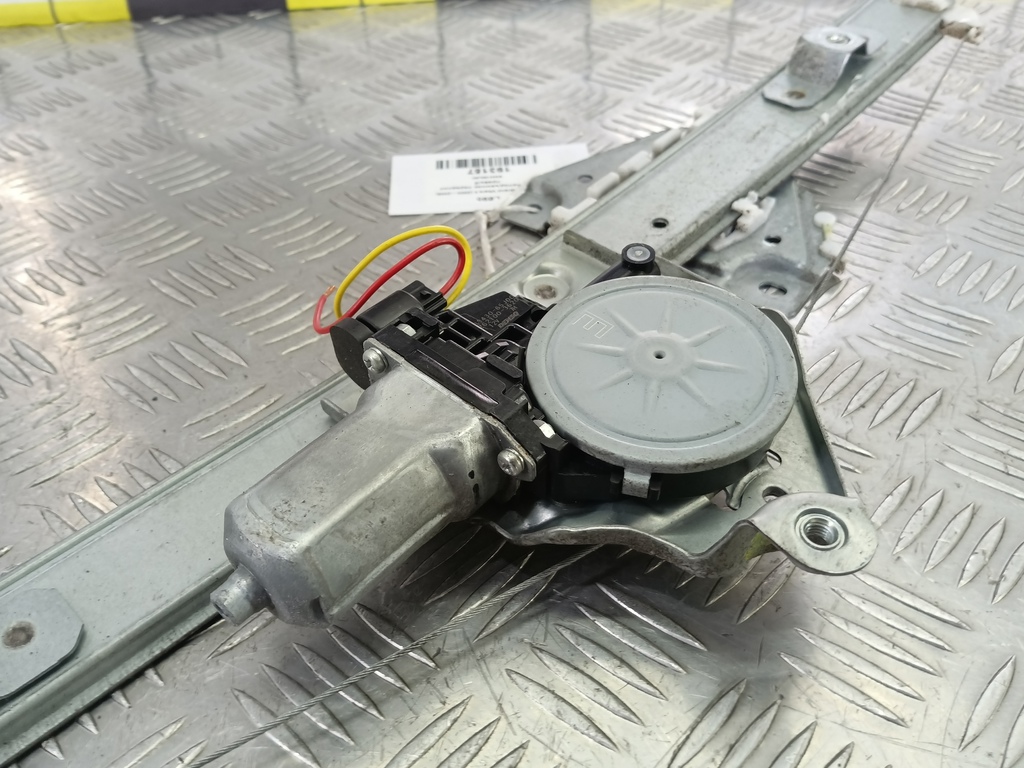 стеклоподъемник SUZUKI Grand Vitara 2.0 4WD MT (140 л.с.)Grand Vitara  II (2005—2008) Внедорожник 8340165J00, 750 рублей, Москва