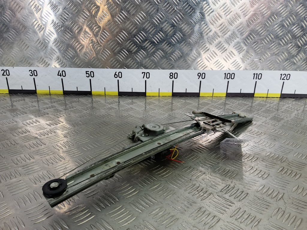 стеклоподъемник SUZUKI Grand Vitara 2.0 4WD MT (140 л.с.)Grand Vitara  II (2005—2008) Внедорожник 8340165J00, 750 рублей, Москва